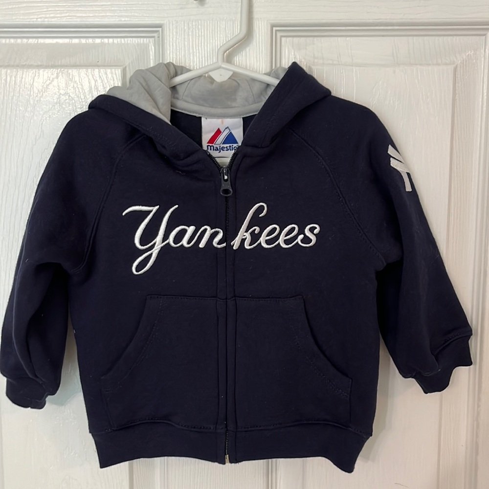 New York Yankees zip up hoodie by Majestic